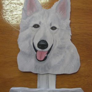 Valkoinenpaimenkoira naulakko